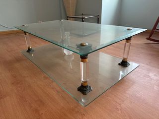 Mesa Centro Cristal y Metal Dorado