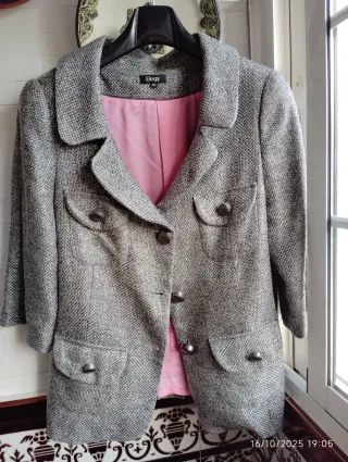 Chaqueta de mujer muy elegante