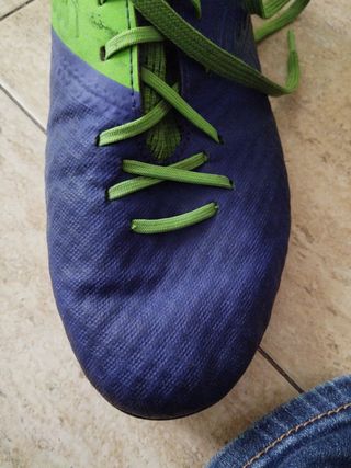 Zapatillas Fútbol Azul y Verde Talla X