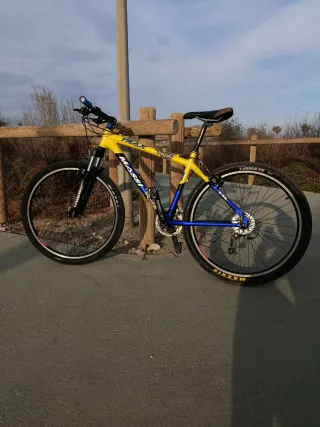 MTB Massi Trax 26 Amarilla y Azul