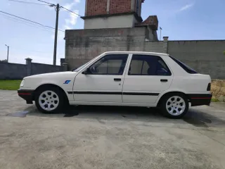 Peugeot 309 1992