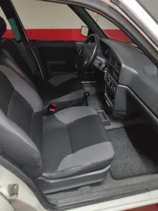 Peugeot 309 1992