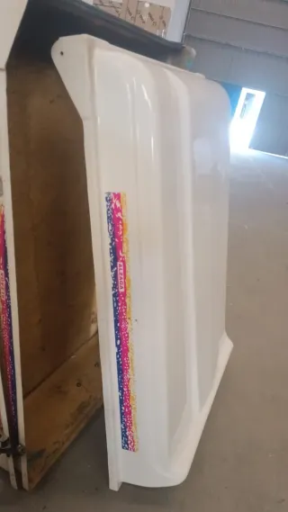 Capota de fibra para remolque