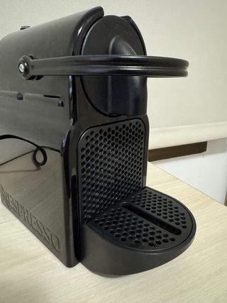 Cafetera Nespresso Inissia Krups Negra