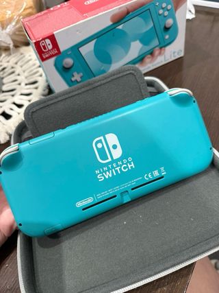 Nintendo Switch Lite blu