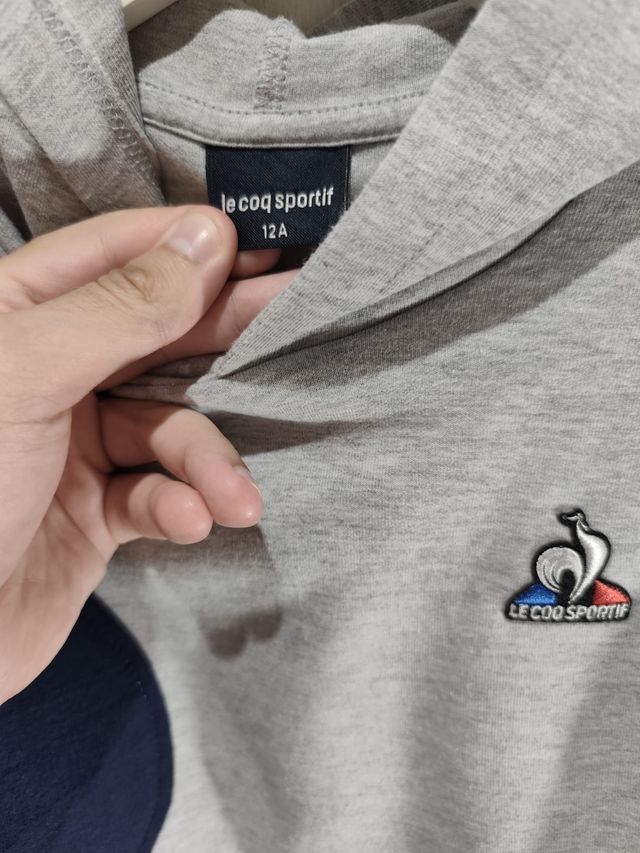 Sudadera Le Coq Sportif gris y azul marino