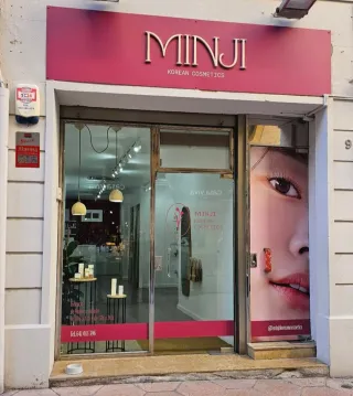 TRASPASO TIENDA COSMÉTICA COREANA