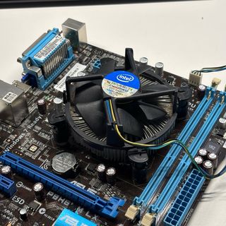 Placa base ASUS + Intel Pentium G630 + Disipador 