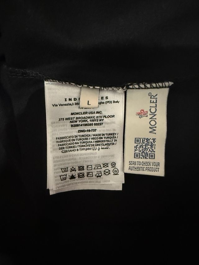 Camiseta Moncler Negra Logo