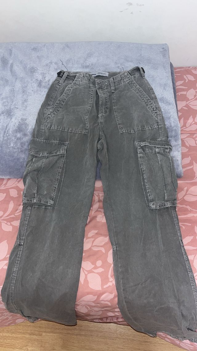 Pantalones cargo verde militar