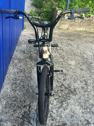 Bicicleta BMX Monty 302