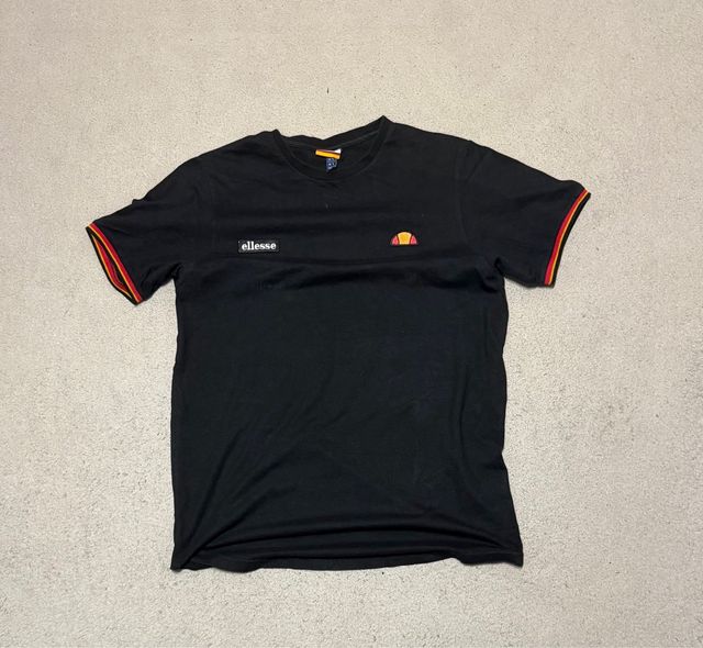 Camiseta Ellesse Negra