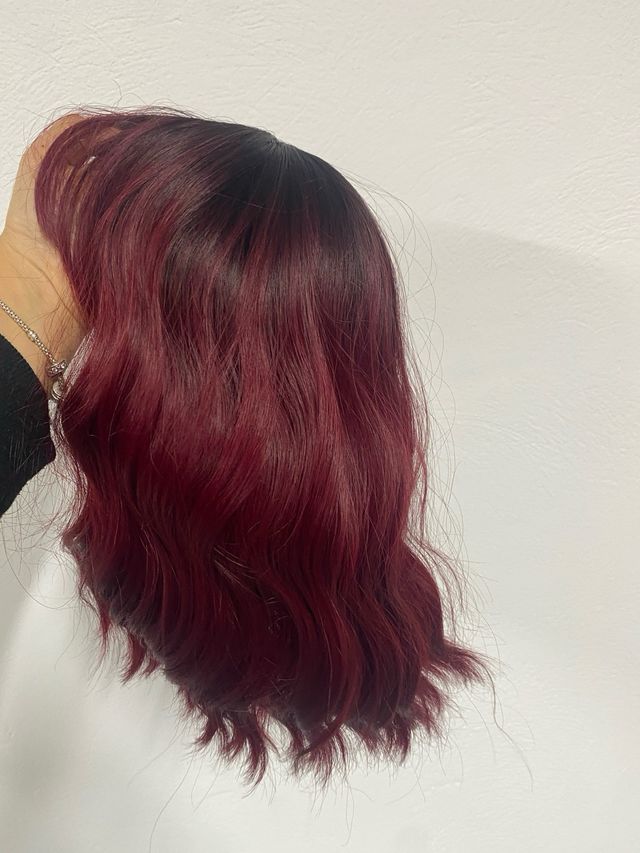 Peluca roja con flequillo