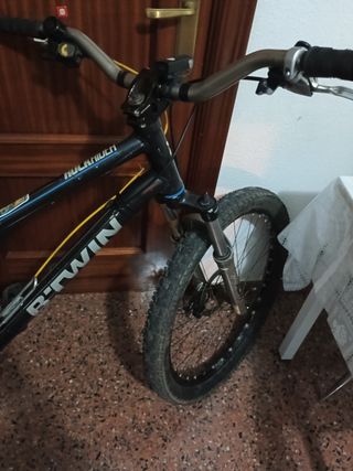 Bicicleta Btwin Montaña
