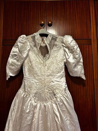 Traje de Novia Cola Talla 42