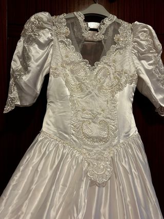Traje de Novia Cola Talla 42