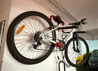 Bicicleta B'TWIN Blanca (NIÑO 8-12 Años)