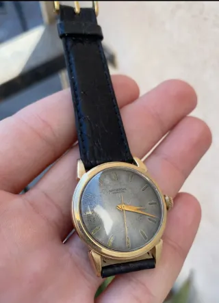 Reloj Universal Genève Golden Line Cuerda Vintage