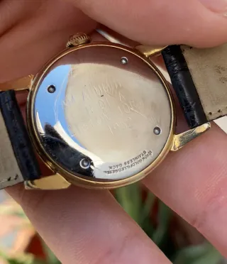 Reloj Universal Genève Golden Line Cuerda Vintage