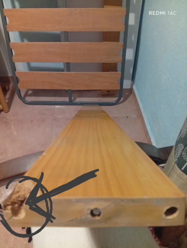 Cama individual madera y mesita noche