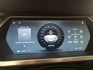 TESLA MODEL S P85 2014