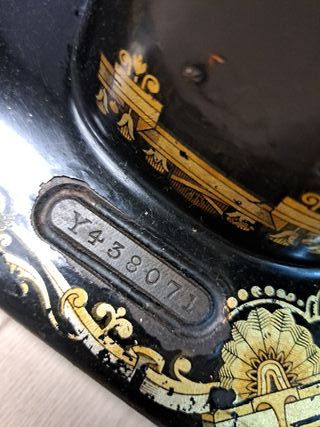 Máquina de coser Singer antigua