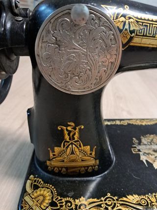 Máquina de coser Singer antigua