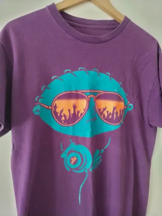 Camiseta Family Guy Stewie Gafas y Auriculares