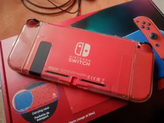 Nintendo Switch Rosso con accessori