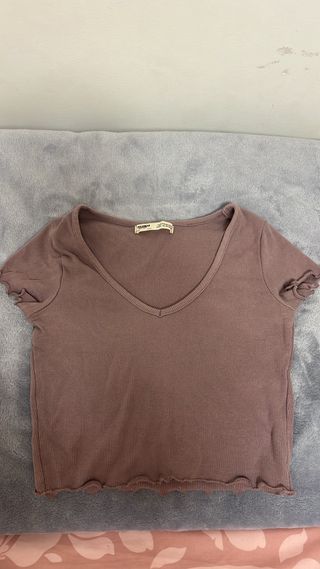 Camiseta Pull&Bear Pico Morada(talla pequeña S)