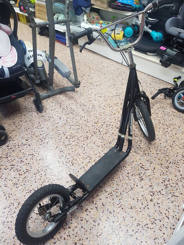 Patinete Scooter Rueda Grande 60€
