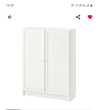 Librería Ikea puertas madera blanca