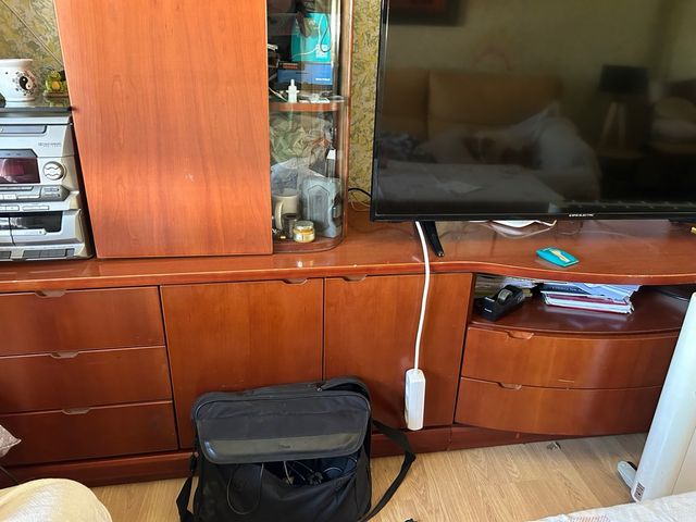 Armario comedor madera y cristal