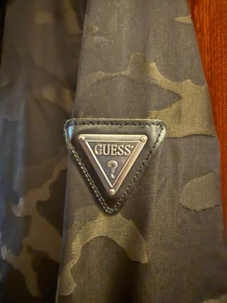 Parka militar GUESS verde