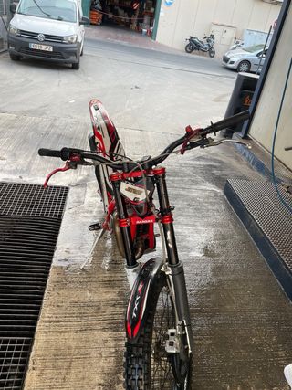 Moto de trial gas gas