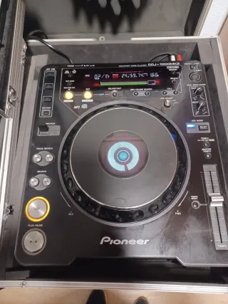 Equipo DJ Pionner + Traktor
Solo trato en persona