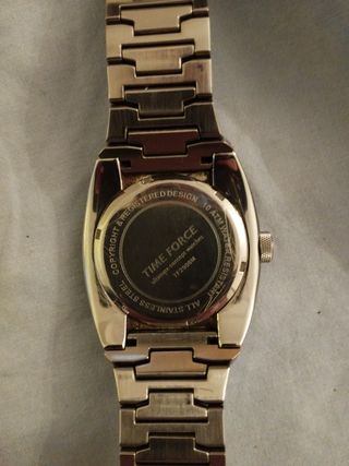 Reloj Time Force Negro y Plateado .No funciona 