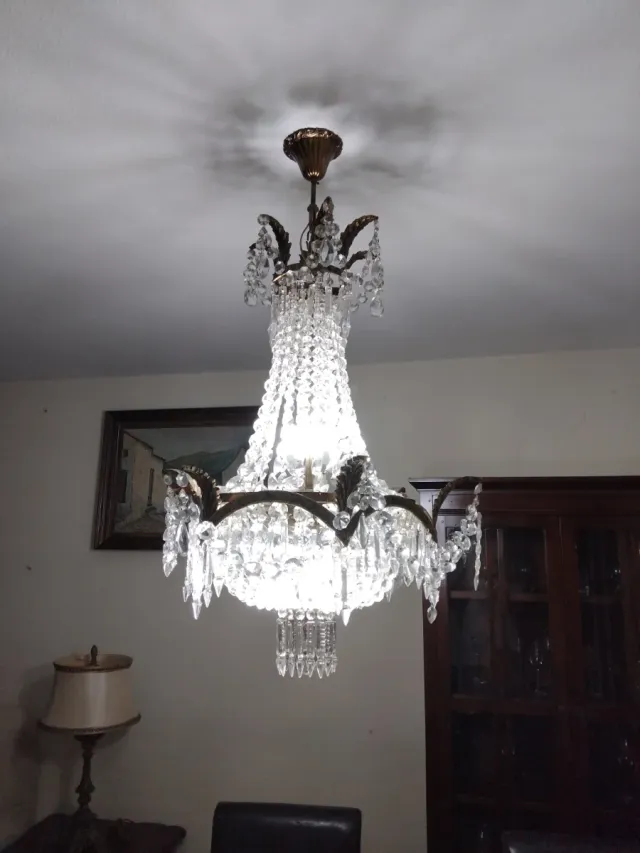 Lustre de cristal dourado