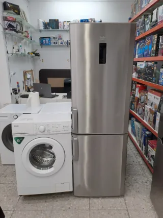PACK NEVERA BEKO Y LAVADORA SVAN