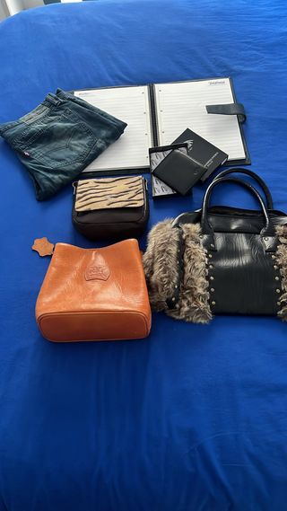 Lote Ana: Jeans, Bolsos y Carteras