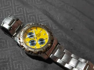 Reloj Lotus Esfera Amarilla Multifunción delos 90