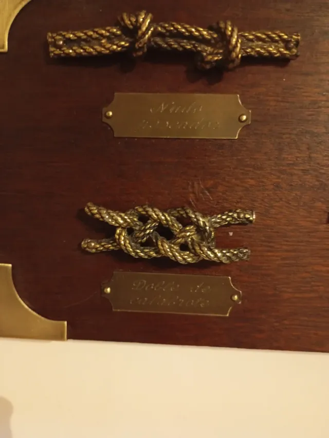 Cuadro Decorativo Nudos Marinos Latón