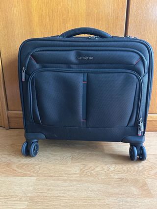 Maletín de viaje Samsonite negro