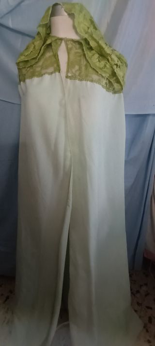 Vestido verde con encaje