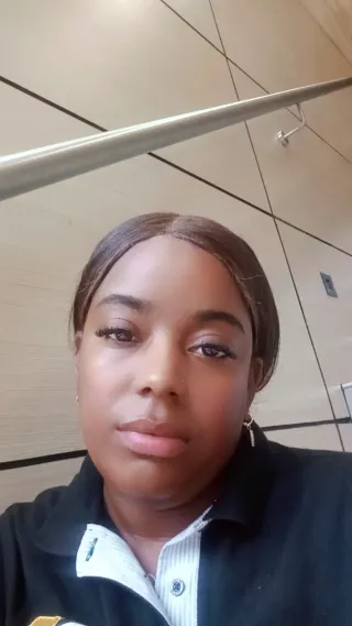 Limpieza o cuidadora de niños o adultos mayores