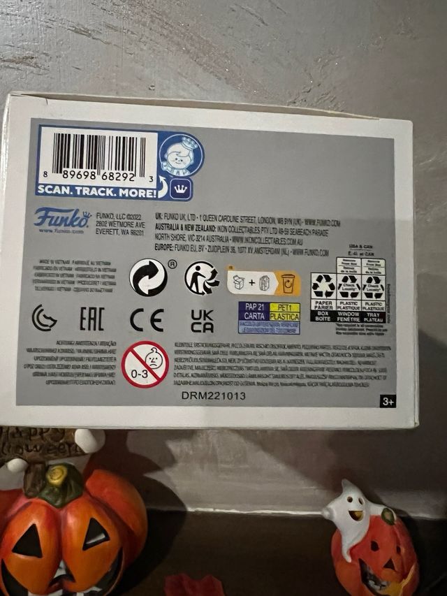 Funko Pop Mercoledì con violoncello