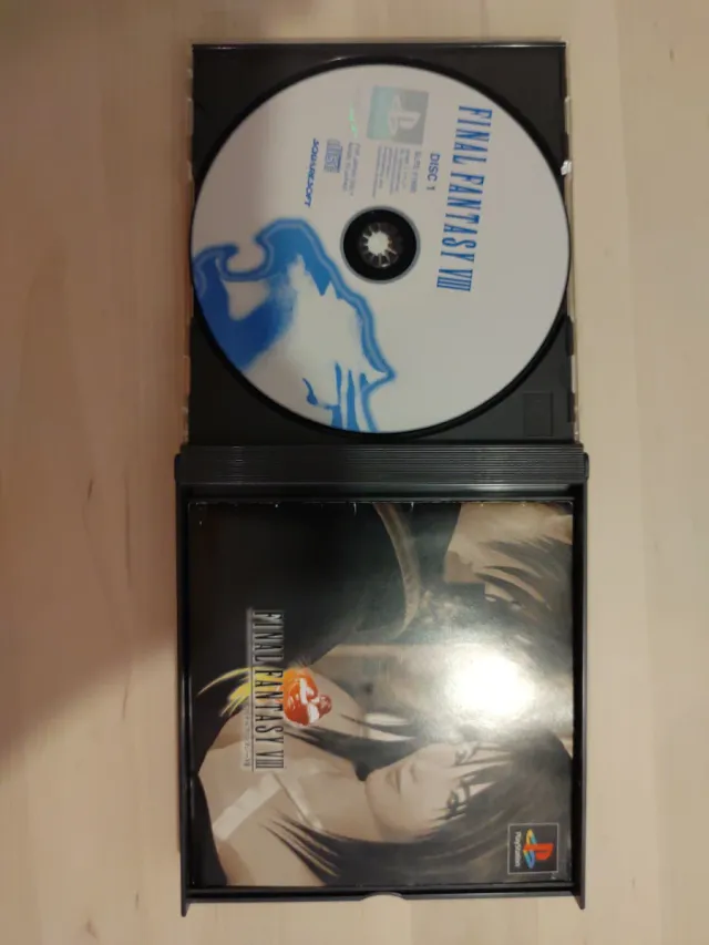 Final Fantasy VIII RPG per PS1