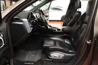 Porsche Cayenne 2012
