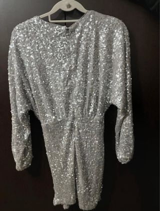 Vestido plateado lentejuelas