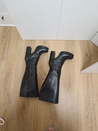 Botas altas Zara negras de piel